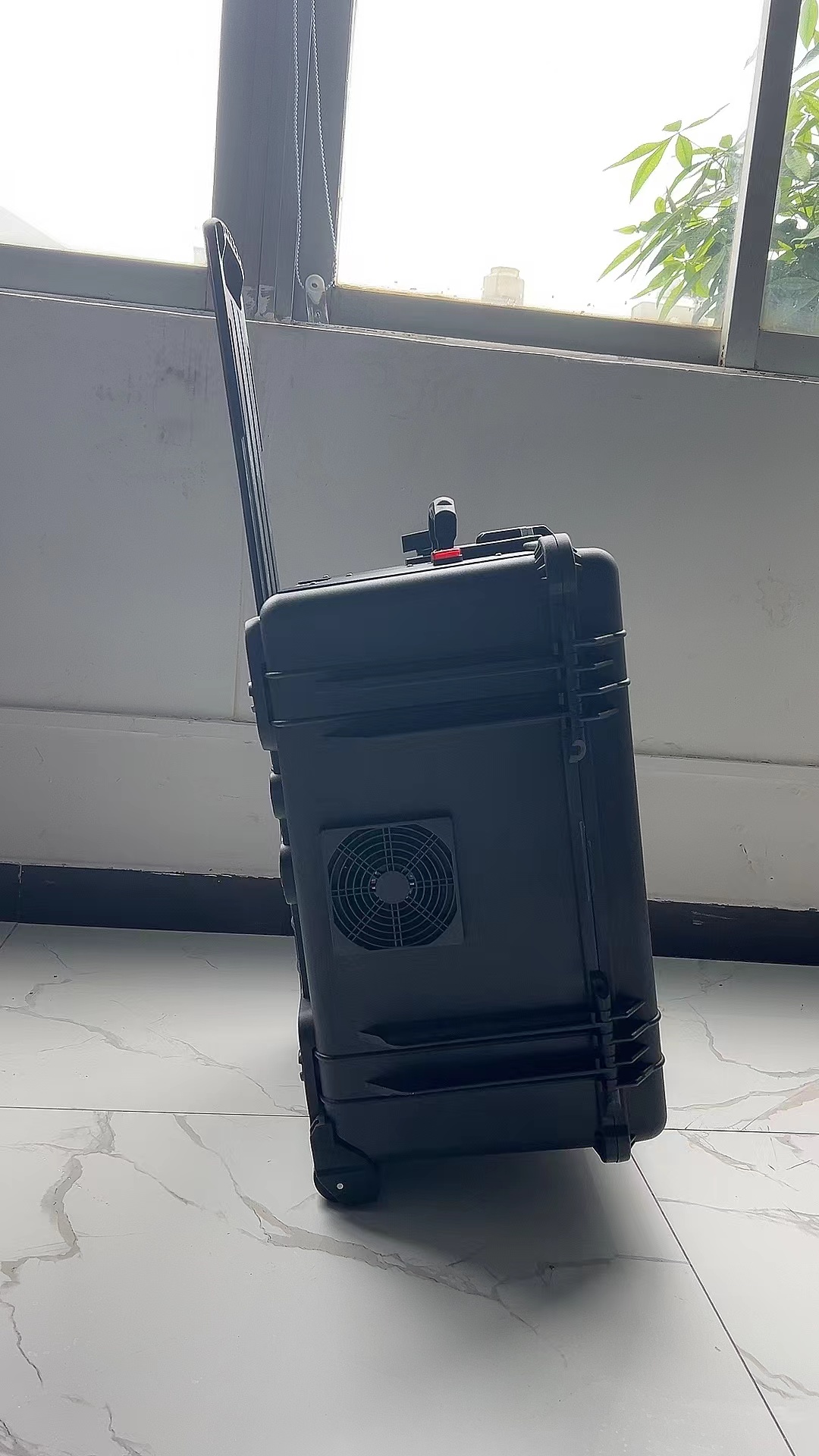 岚县手拉箱型移动通信干扰器